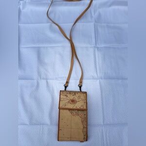 American Eagle Outfitters Tan Crossbody Bag .Leather👖 For women and men..